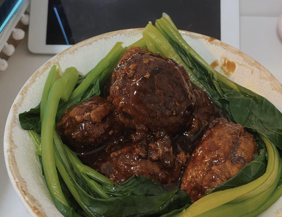 红烧狮子头
