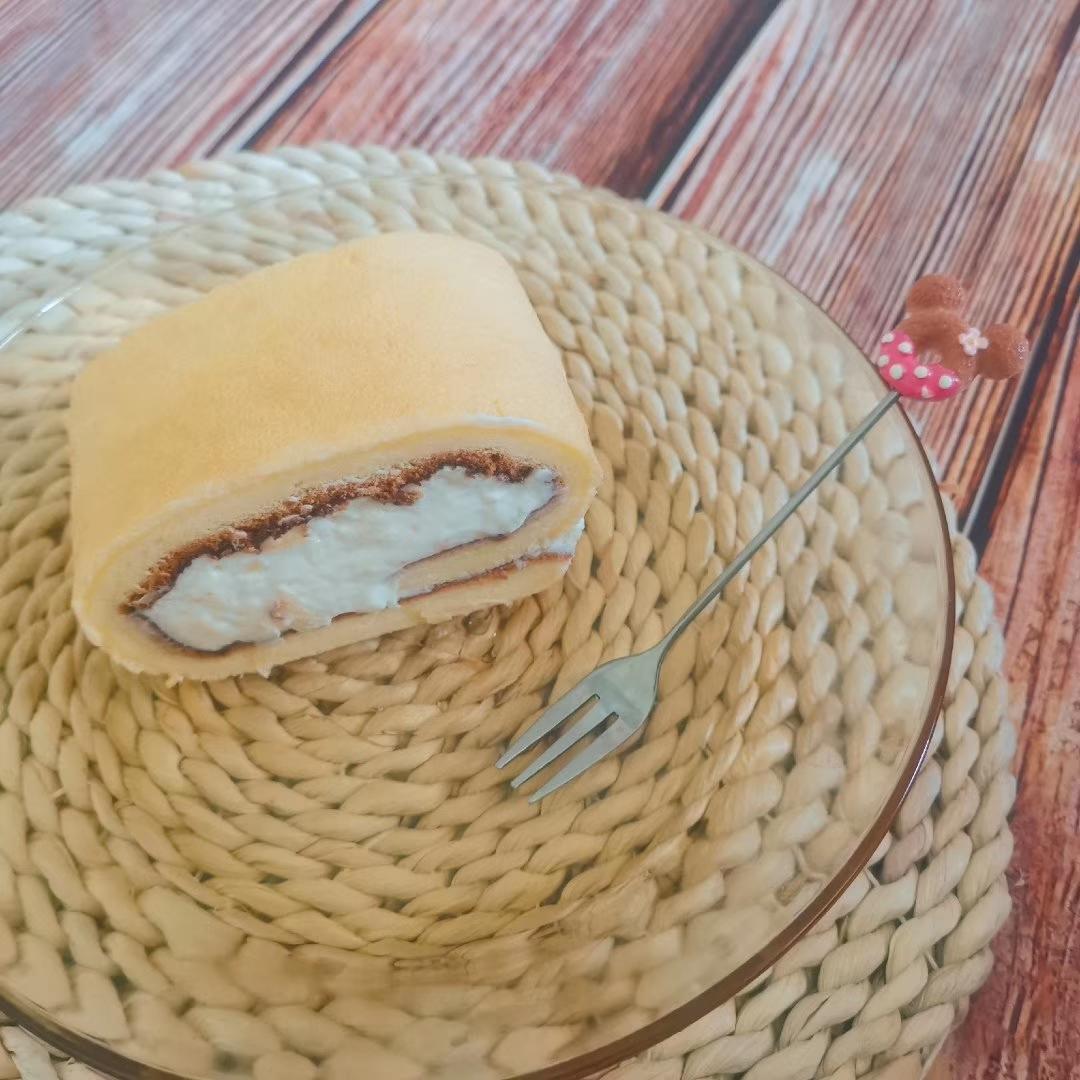 一口满满榴莲肉的榴莲多多奶油卷+不失败的O型卷卷法/蛋糕篇6：「厚卷」