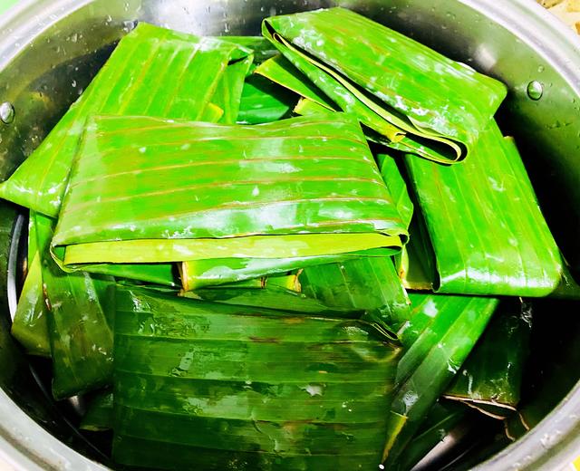 童年味道~芭蕉叶粑粑的做法