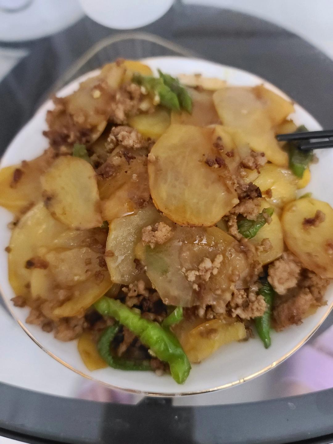 比肉都好吃的青椒炒土豆片😋简单又美味❗️