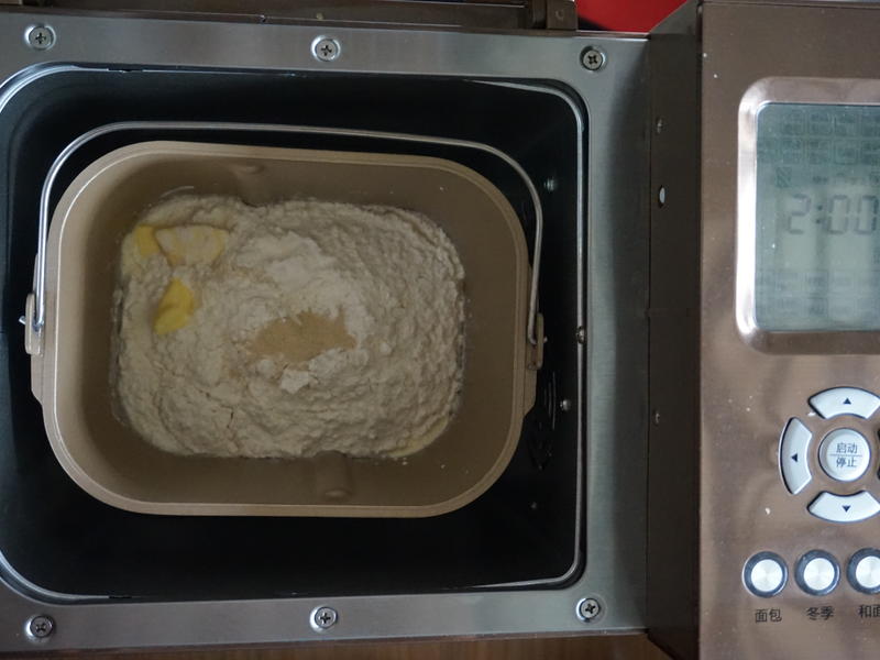 纯奶手撕吐司的做法 步骤1