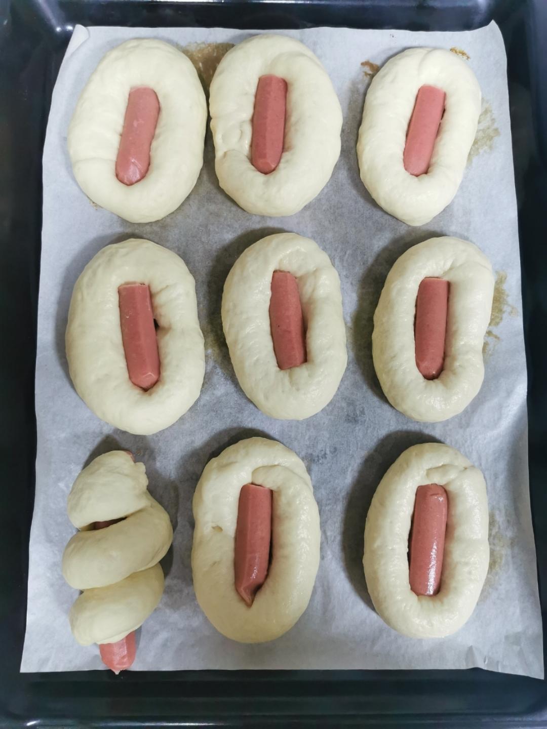 热狗香肠面包