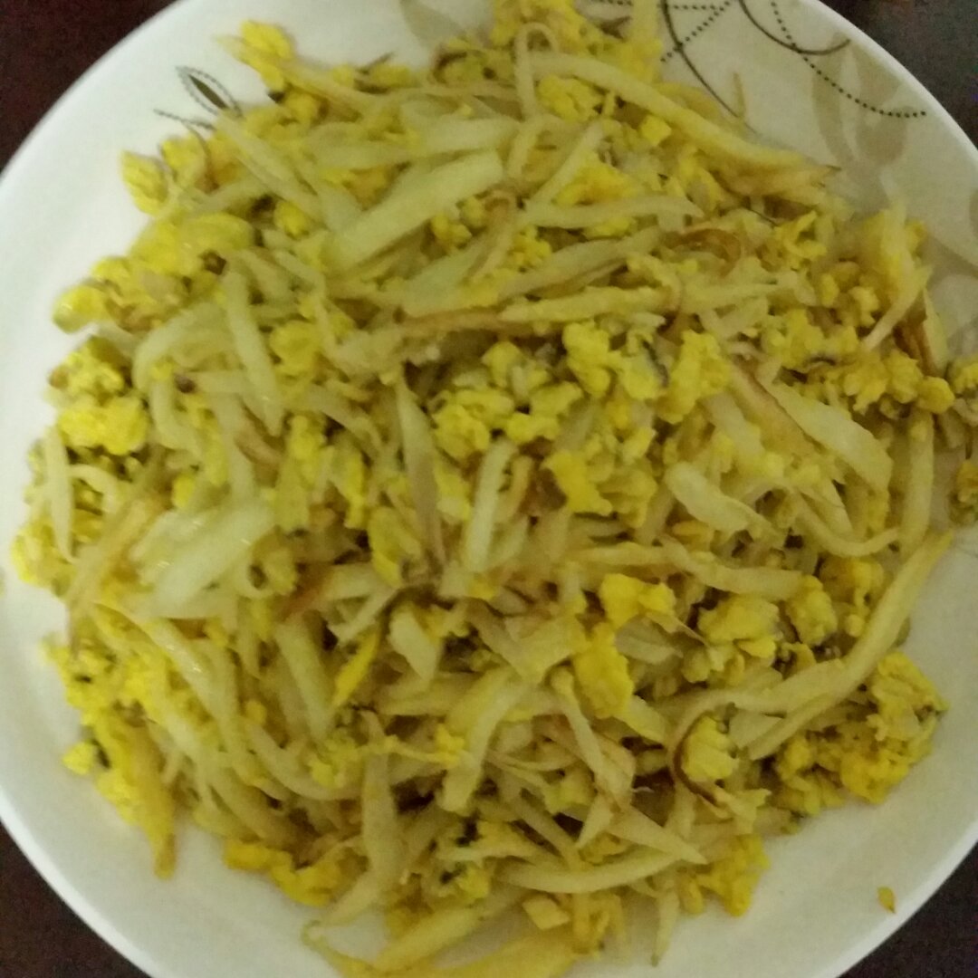 茭白丝炒蛋