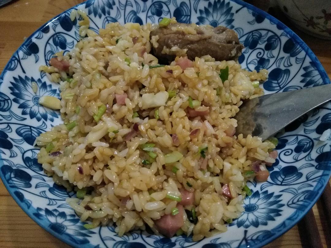 腊味酱油炒饭