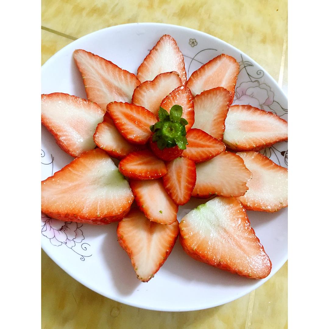 【草莓果盘-给冬天来点颜色】