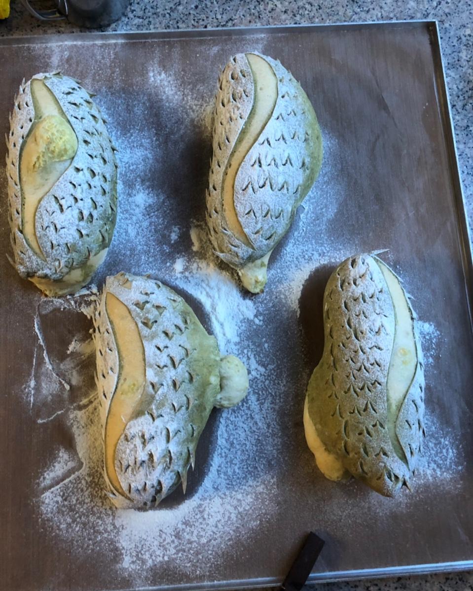 天然酵母榴莲奶酪软欧