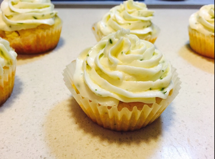 【西西里橙蛋糕+柠檬奶酪霜】我爱的Cupcake