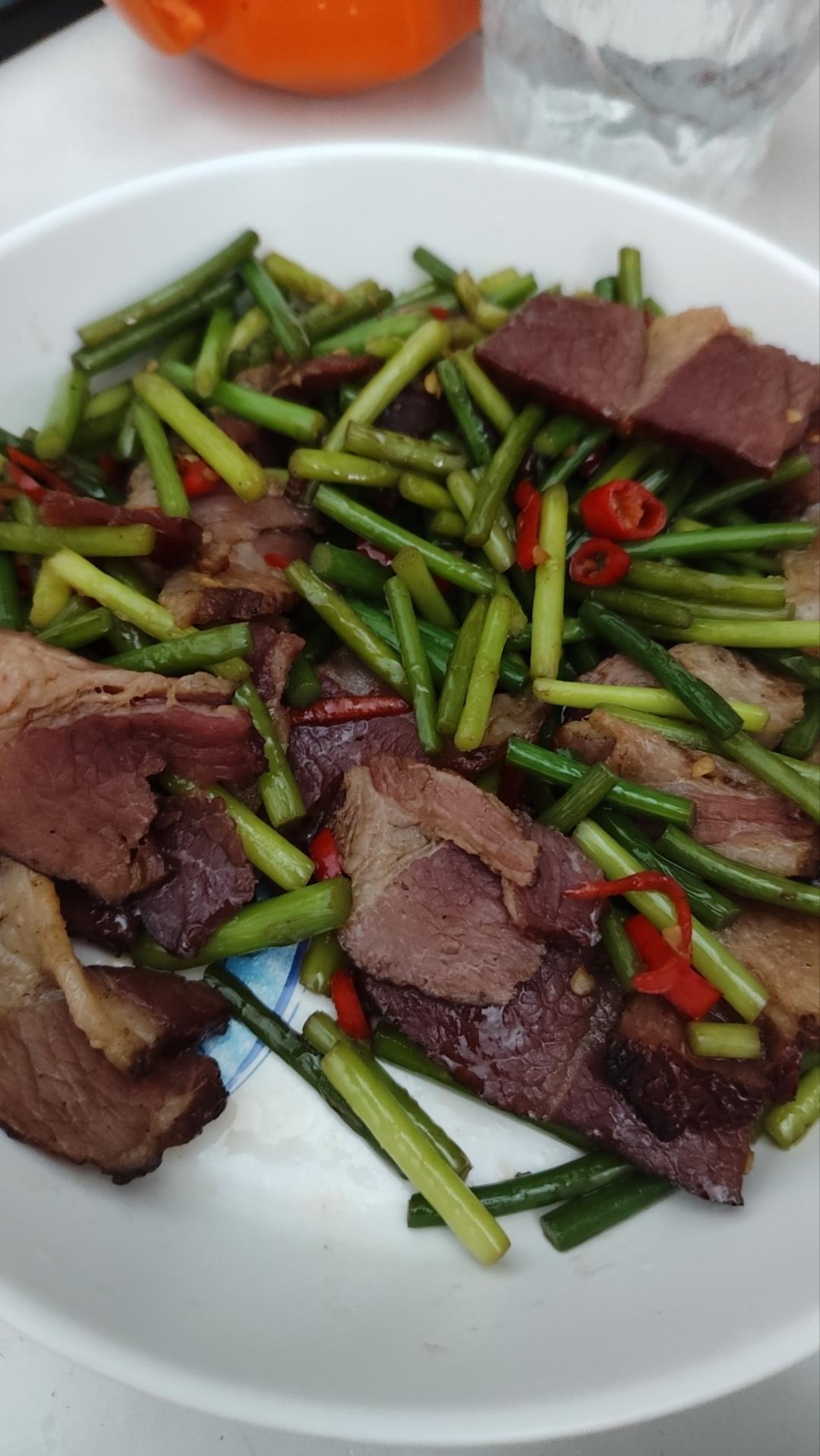 蒜苔炒腊肉
