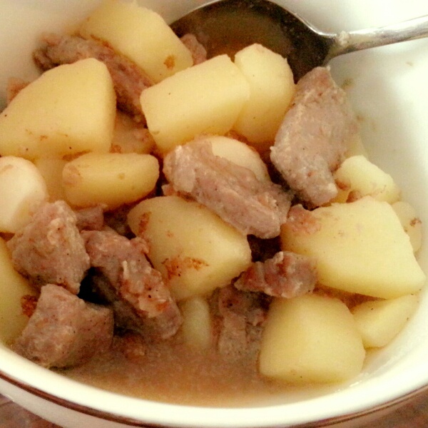 日式土豆炖牛肉（肉じゃが）