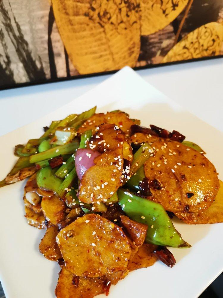干锅土豆片