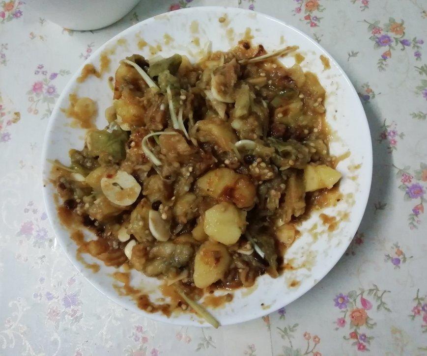 东北乱拌茄子土豆