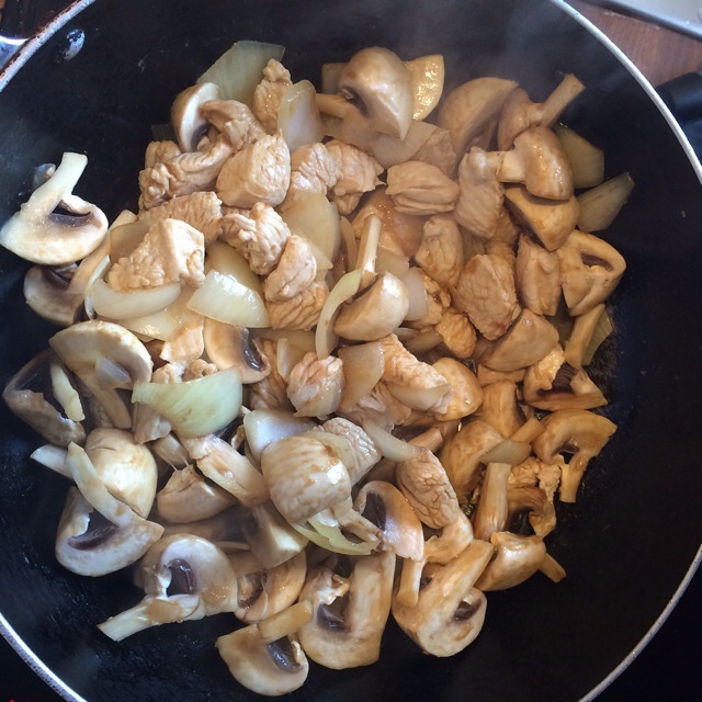 蚝油蘑菇鸡的做法