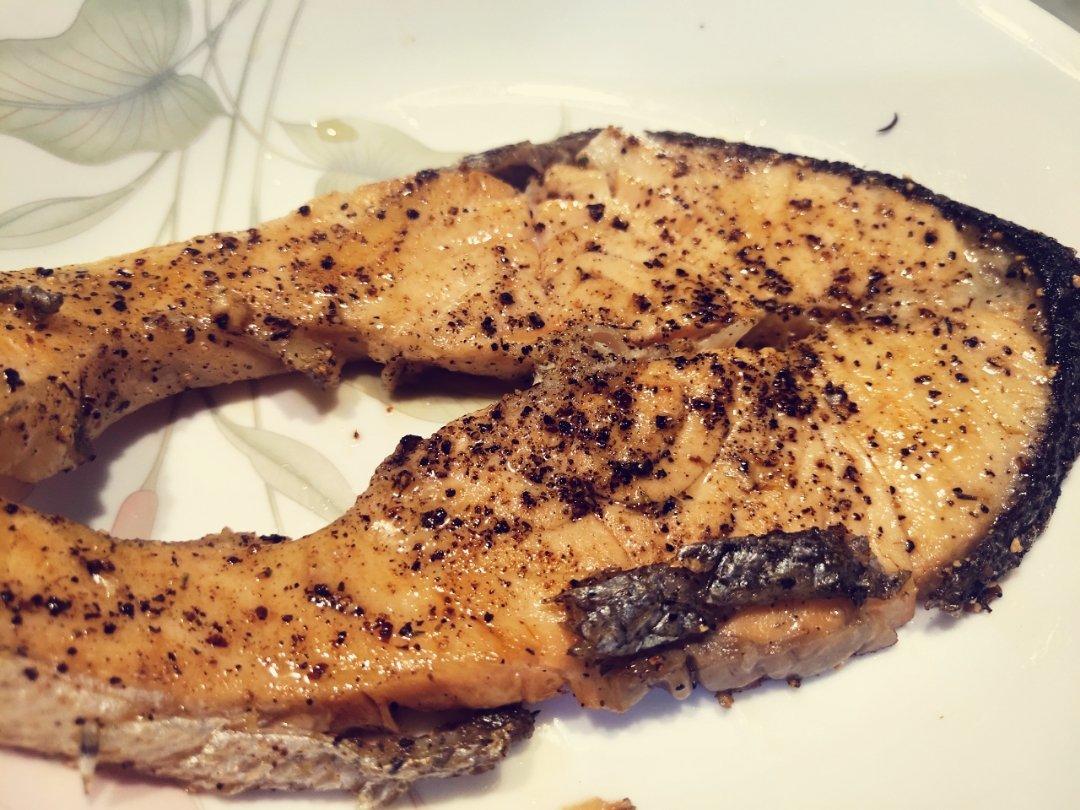 香煎三文鱼扒