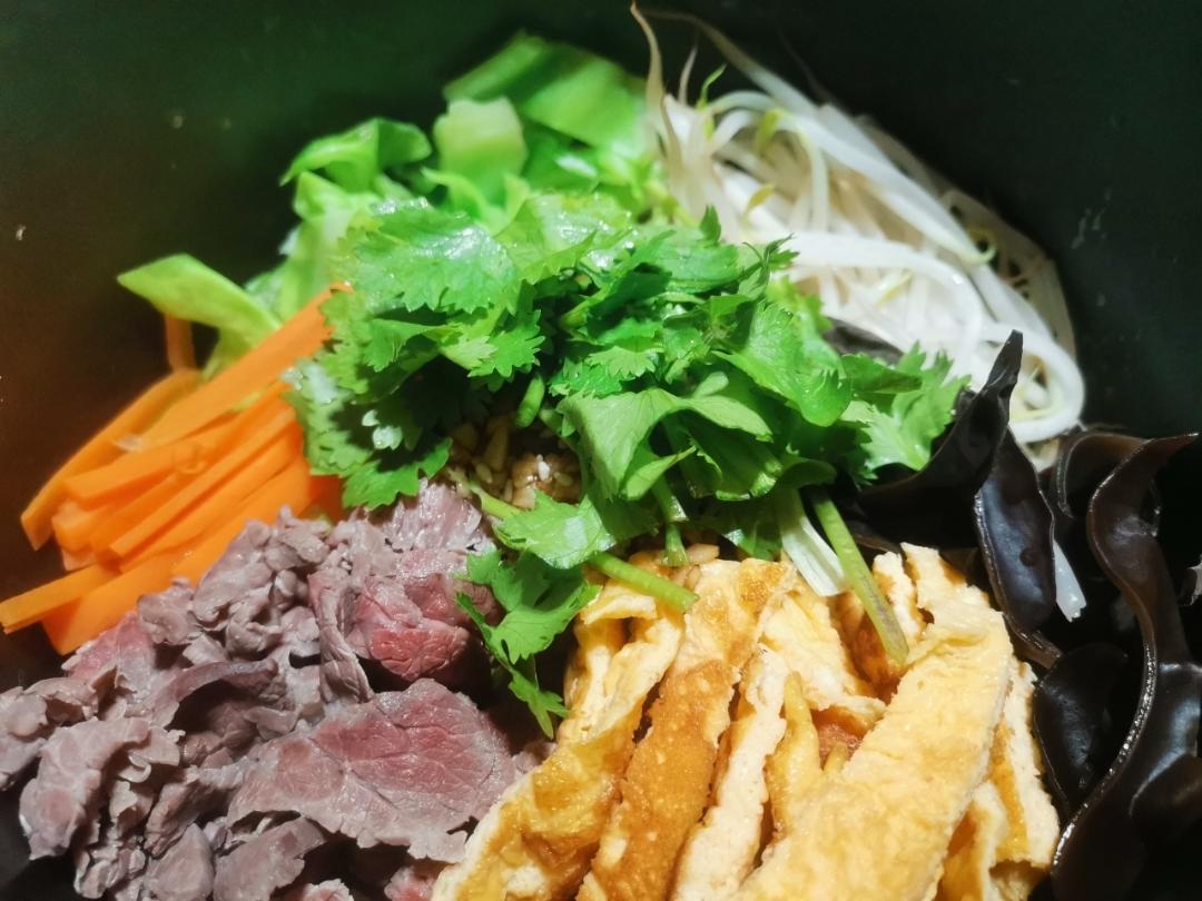 一盆才300卡的东北大拌菜