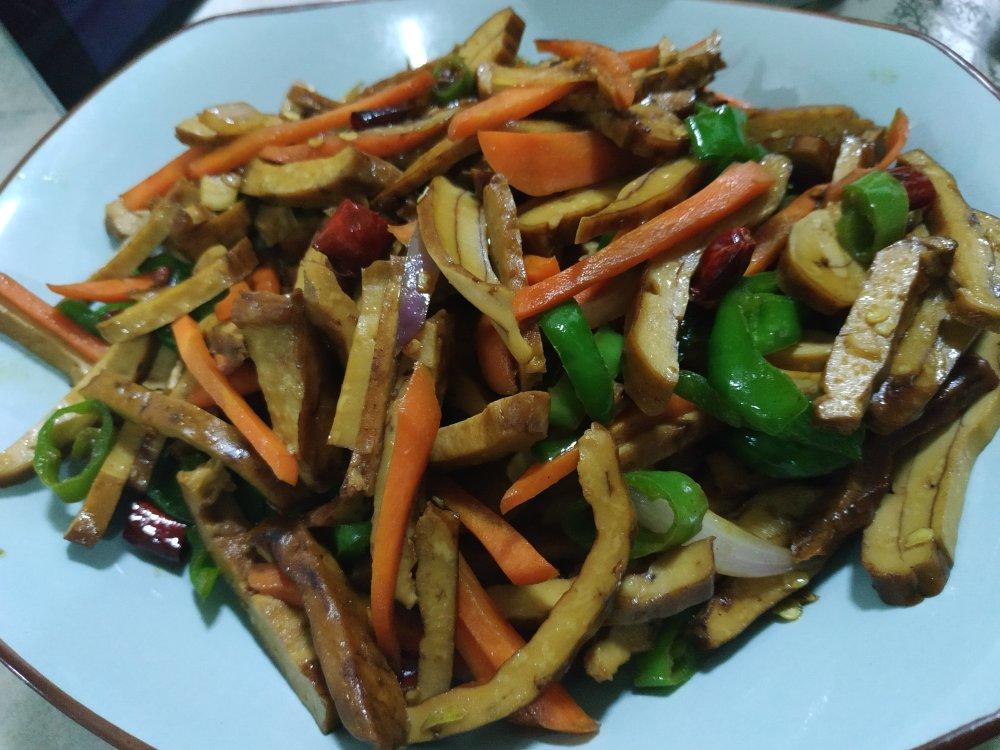 青椒炒香干