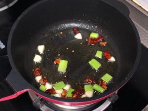麻辣干锅虾万能公式，麻辣干锅菜都可以轻松复制成功的模板的做法 步骤6