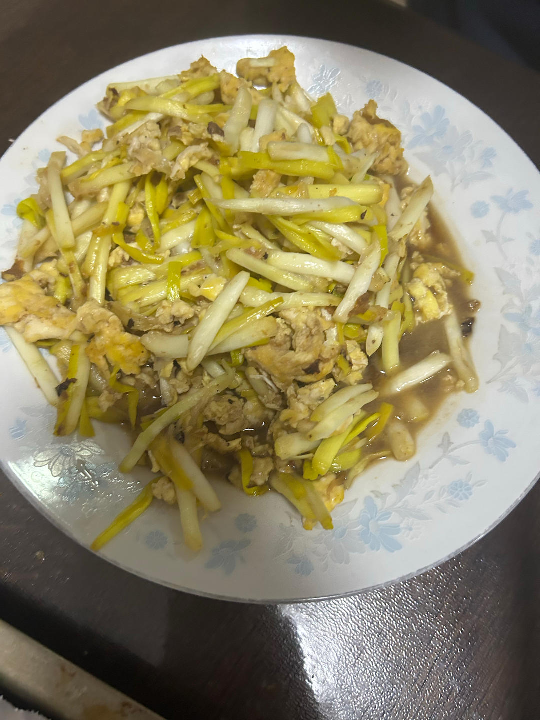 整个简单的韭黄炒蛋（手把手教学）