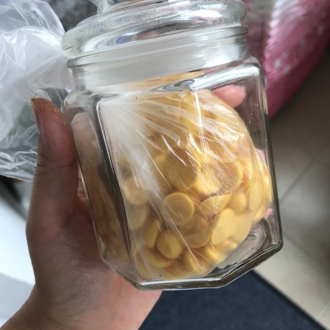 入口即化的无添加蛋黄溶豆