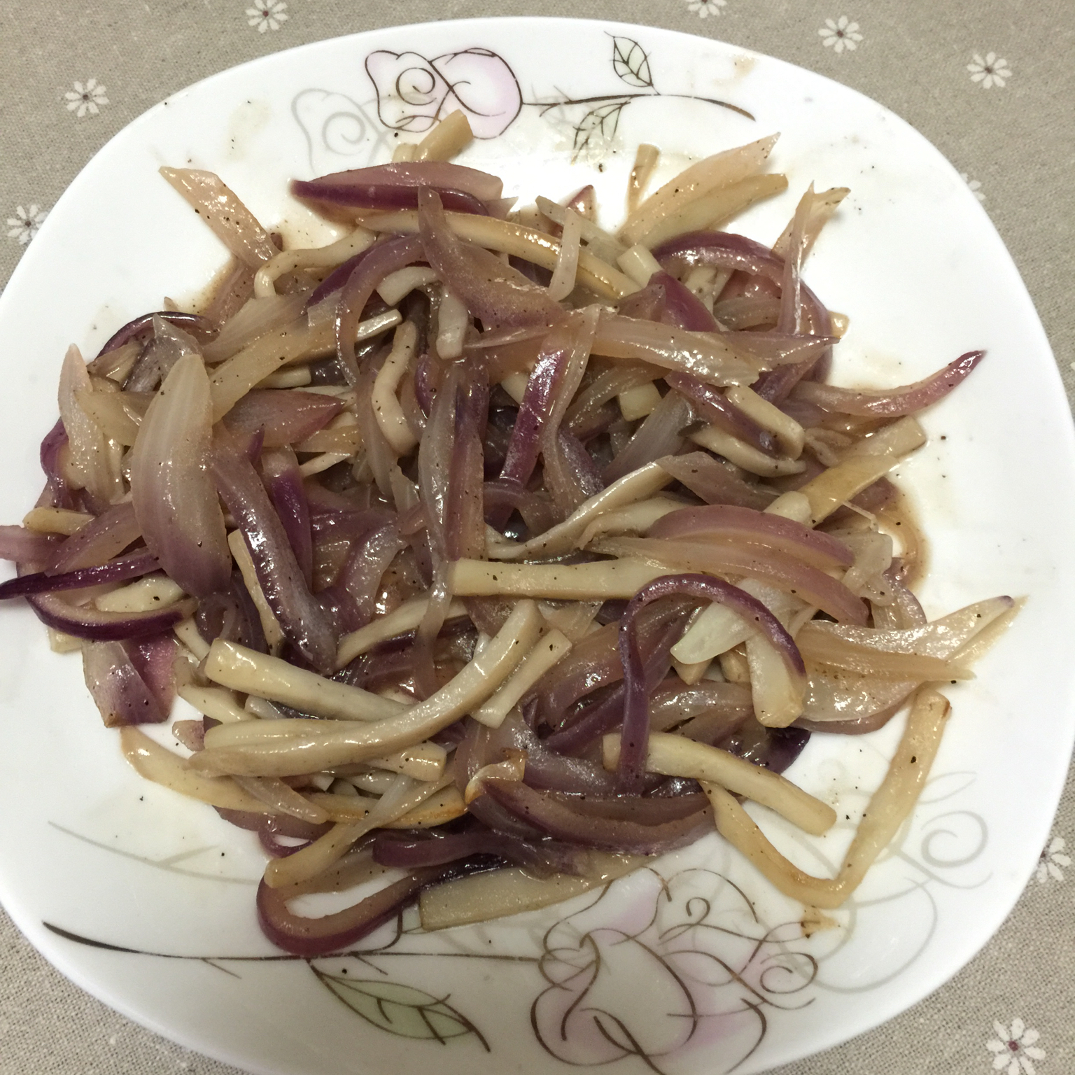 洋葱遇到杏鲍菇