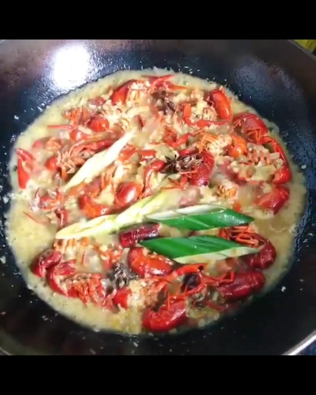 蒜蓉小龙虾