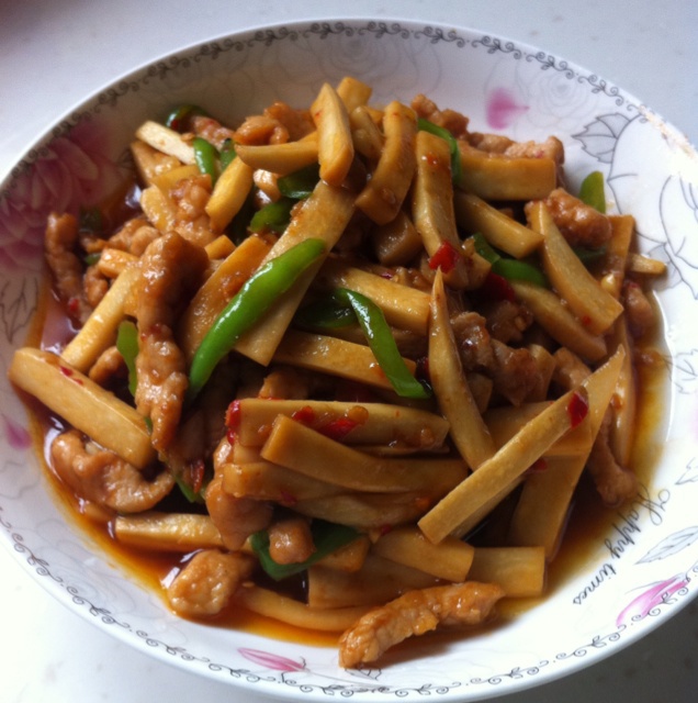 杏鲍菇炒肉丝