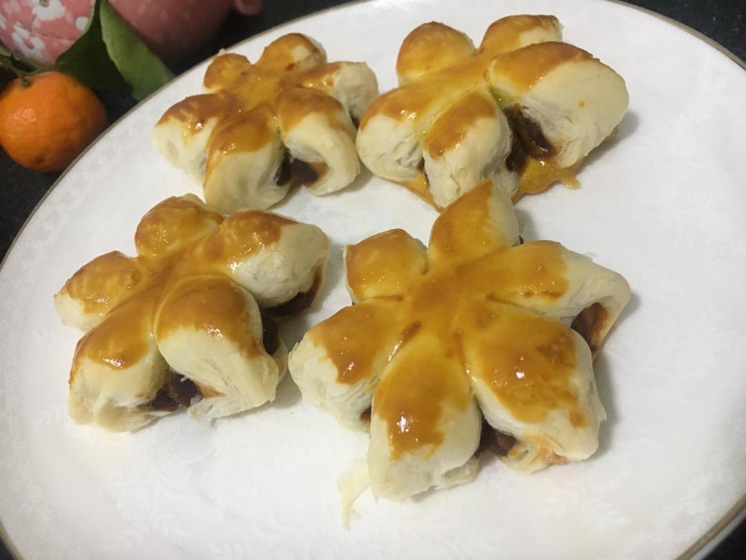 少女心满满的豆沙桃花酥