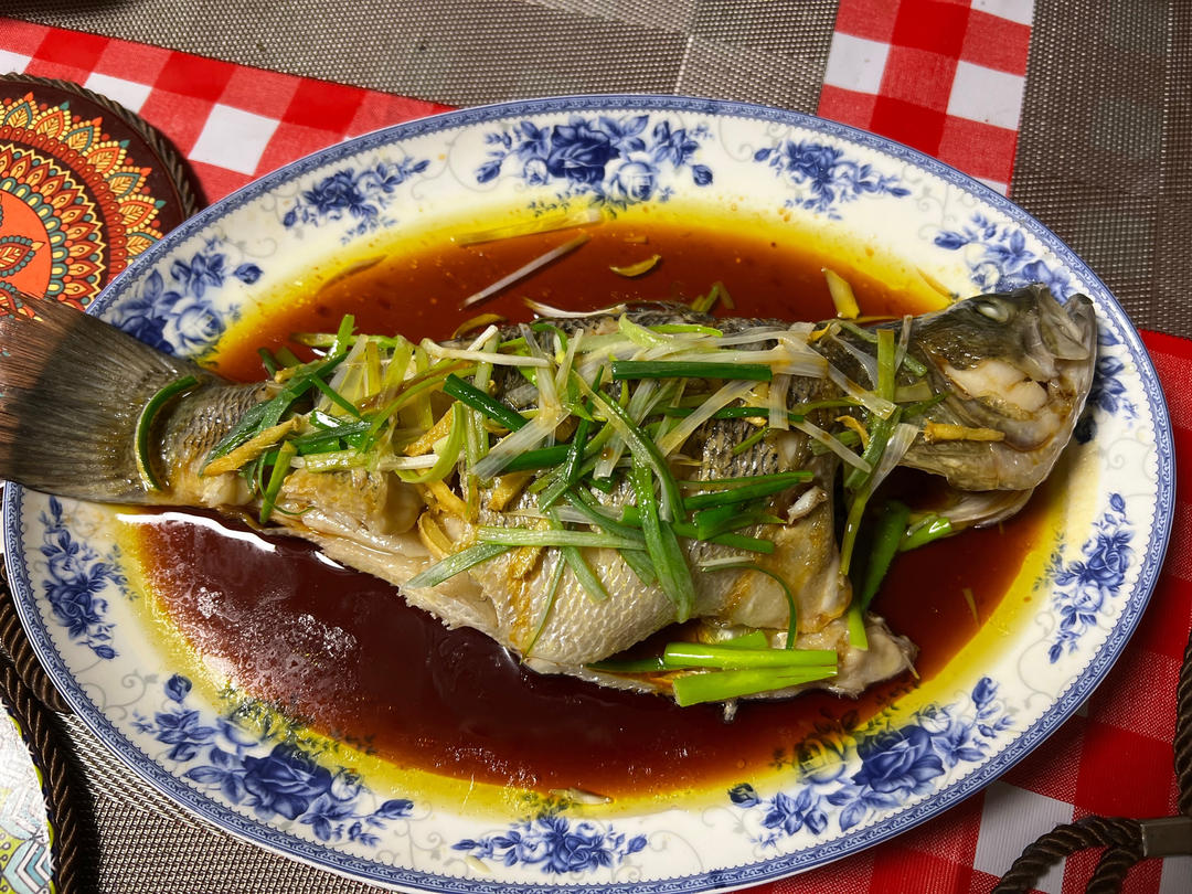 清蒸鲈鱼