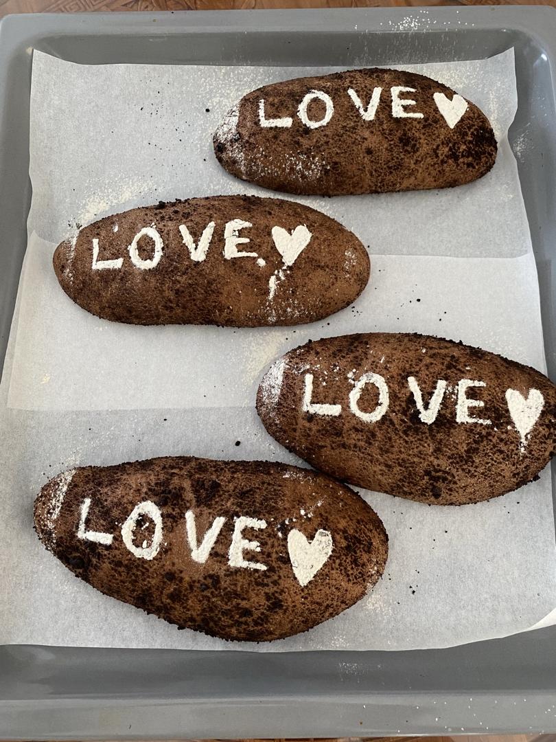 摩卡咖啡坚果软欧面包