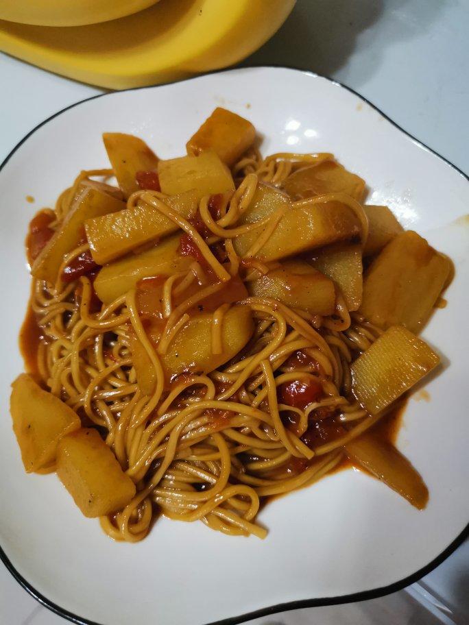 【番茄土豆焖面】