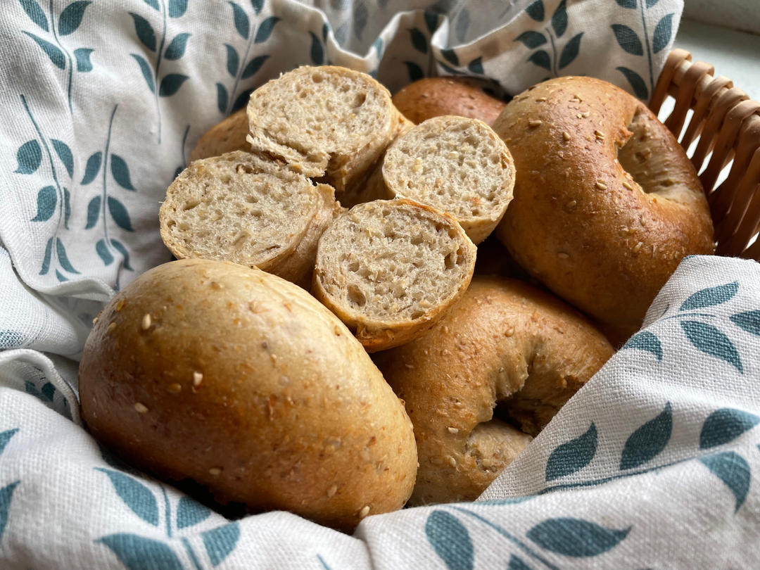 燕麦全麦黑芝麻贝果 100%全麦