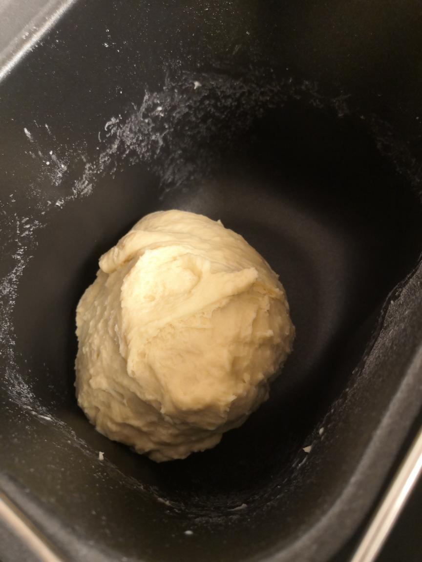 面包机版拉丝面包（后盐，后油，后酵母法）的做法 步骤2