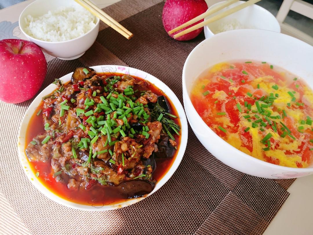 厨师长教你：“肉末烧茄子”的家常做法，口感软糯适合下饭，收藏