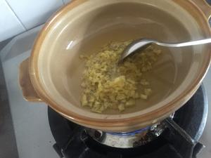 豆豉豆泡菠菜煲·斋菜的做法 步骤5