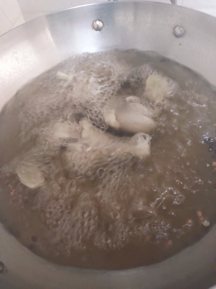有汤有肉的美味鸡大腿🐔的做法 步骤6