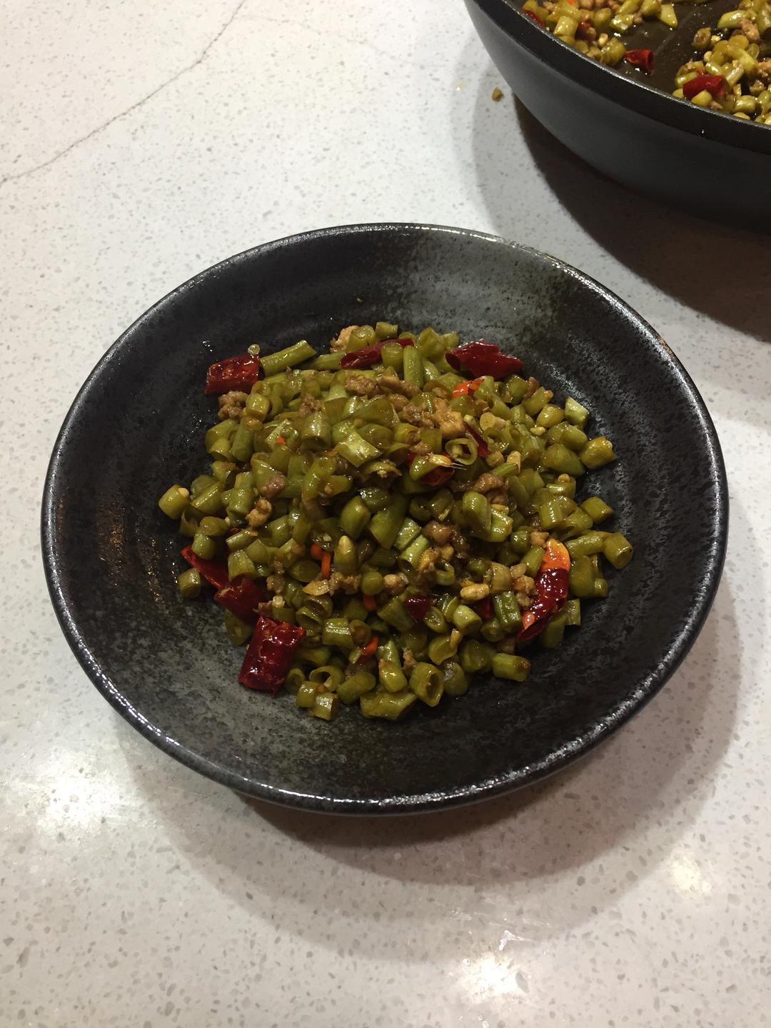 酸豆角肉末的做法
