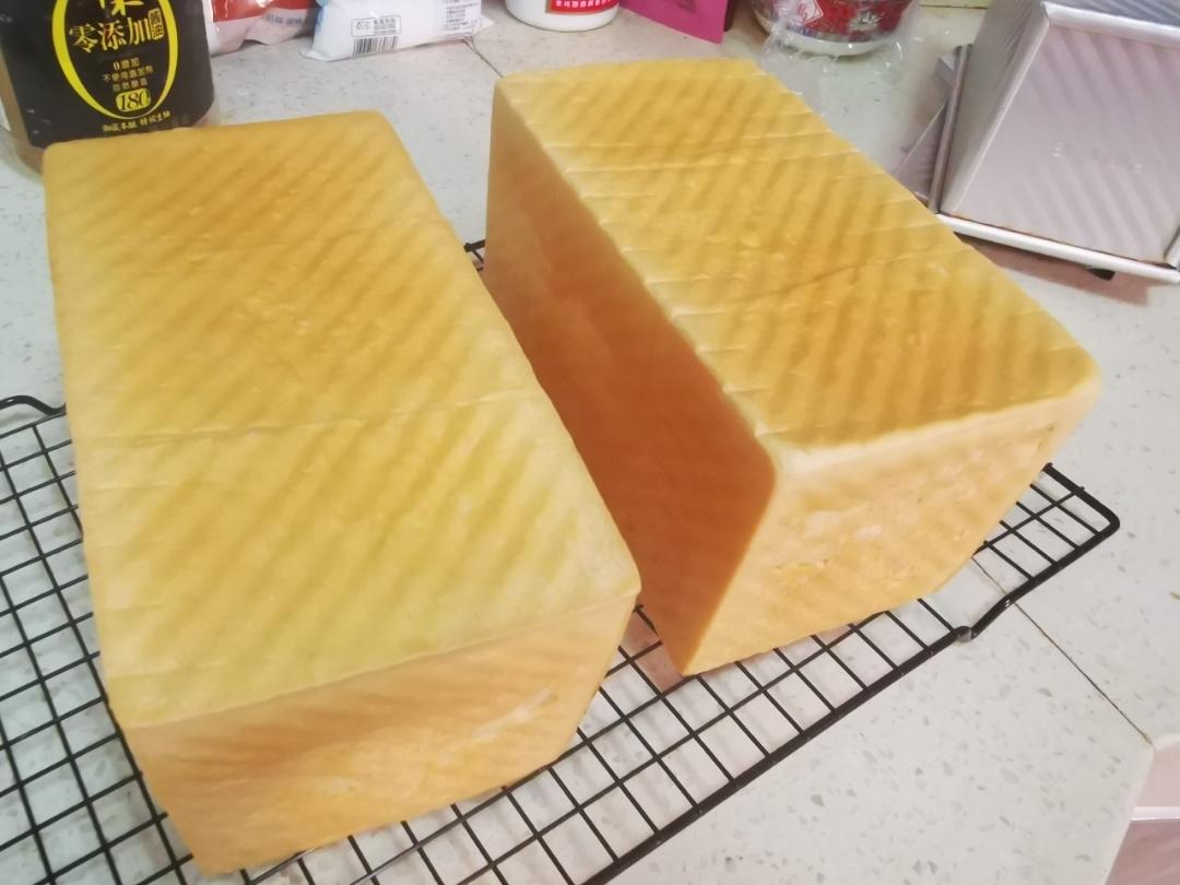 软到拿不起来的生吐司