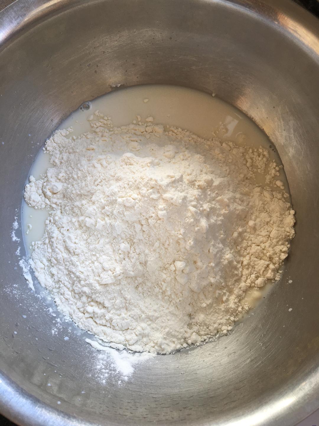 纯奶手撕吐司的做法 步骤1