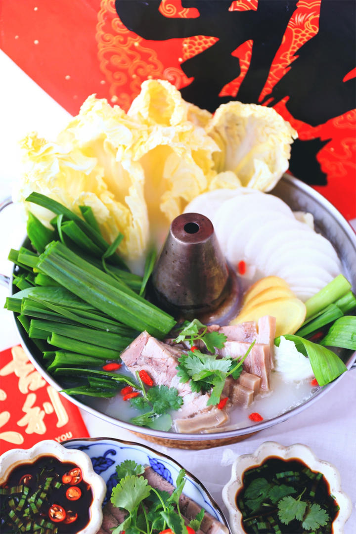 winni王小宝做的白切羊肉羊汤锅两款蘸料