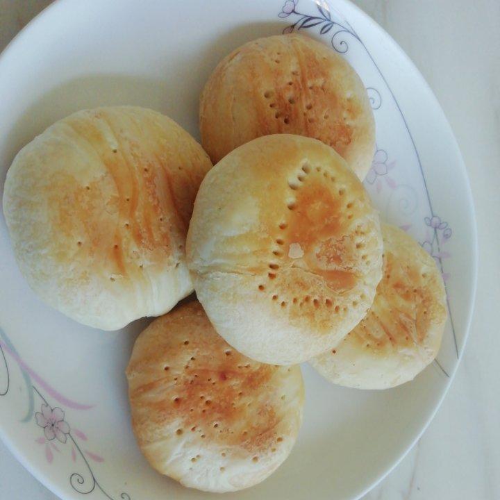 鲜花饼 。（纯正云南版）