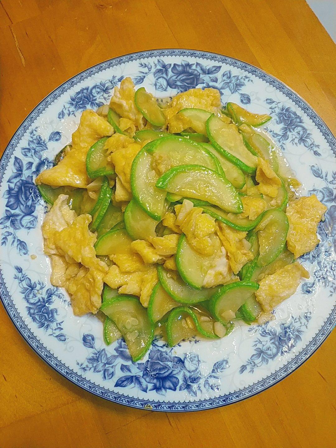 葫芦瓜炒鸡蛋🥚