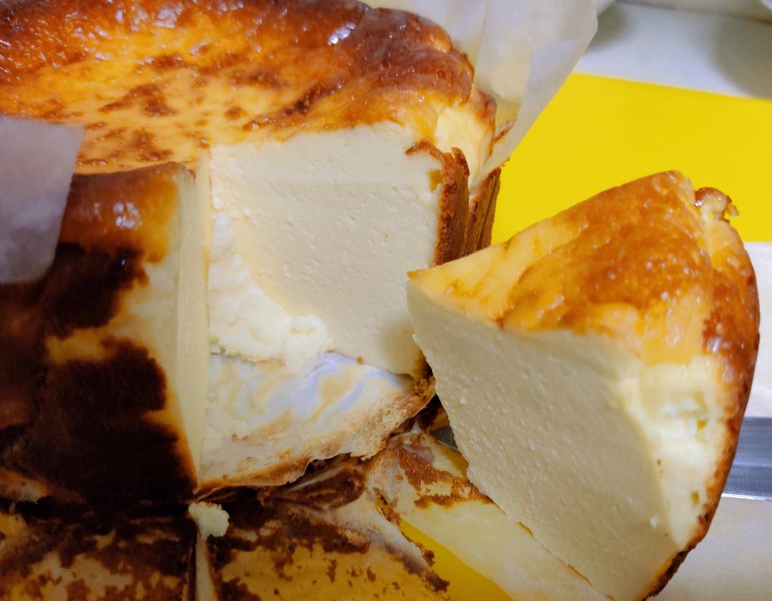 小山进公开食谱-使用大量牛奶，无淡奶油的巴斯克乳酪蛋糕