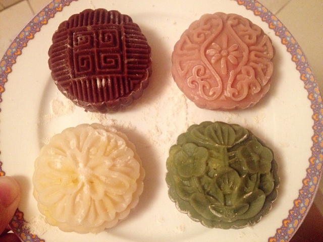 奶黄冰皮月饼