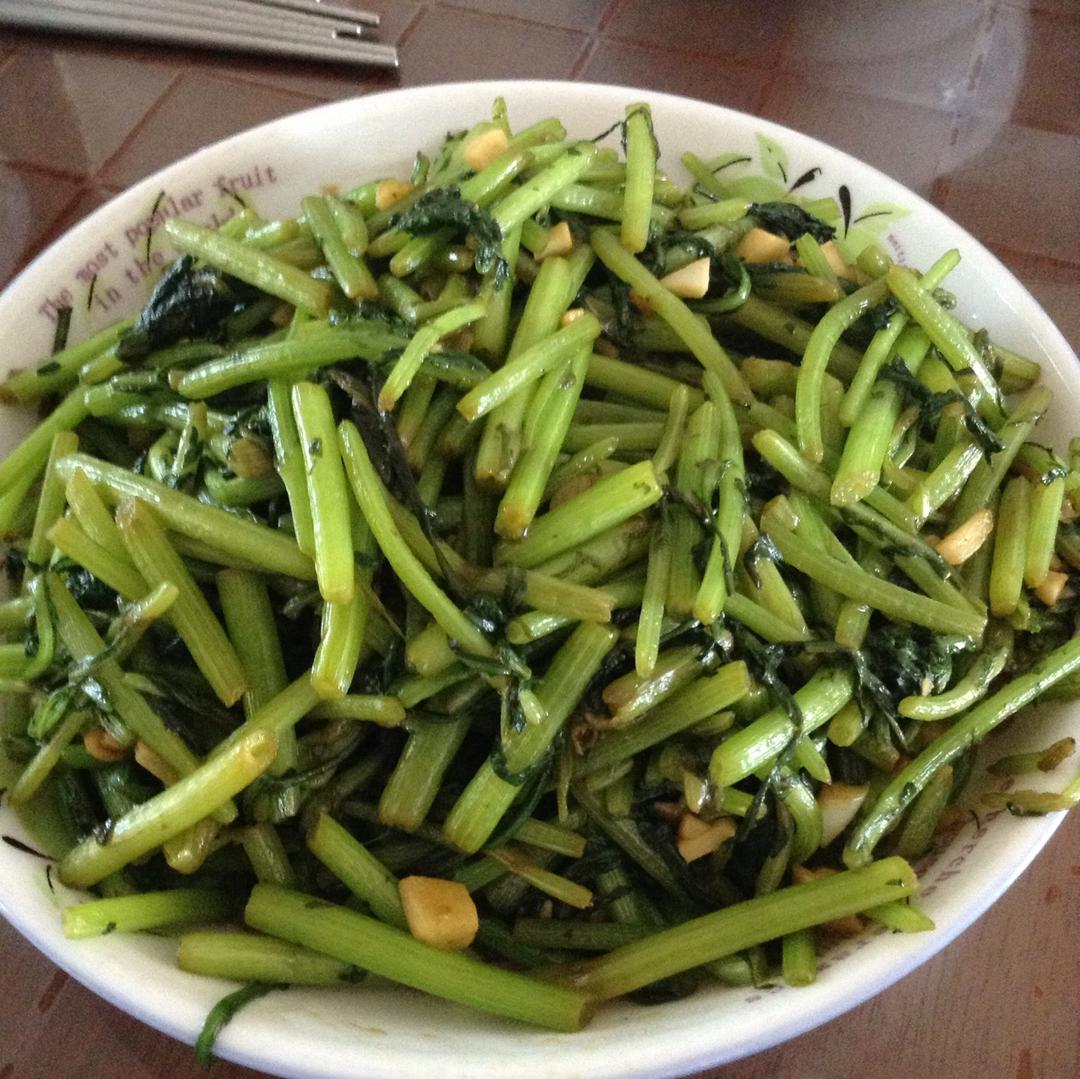 清炒茼蒿