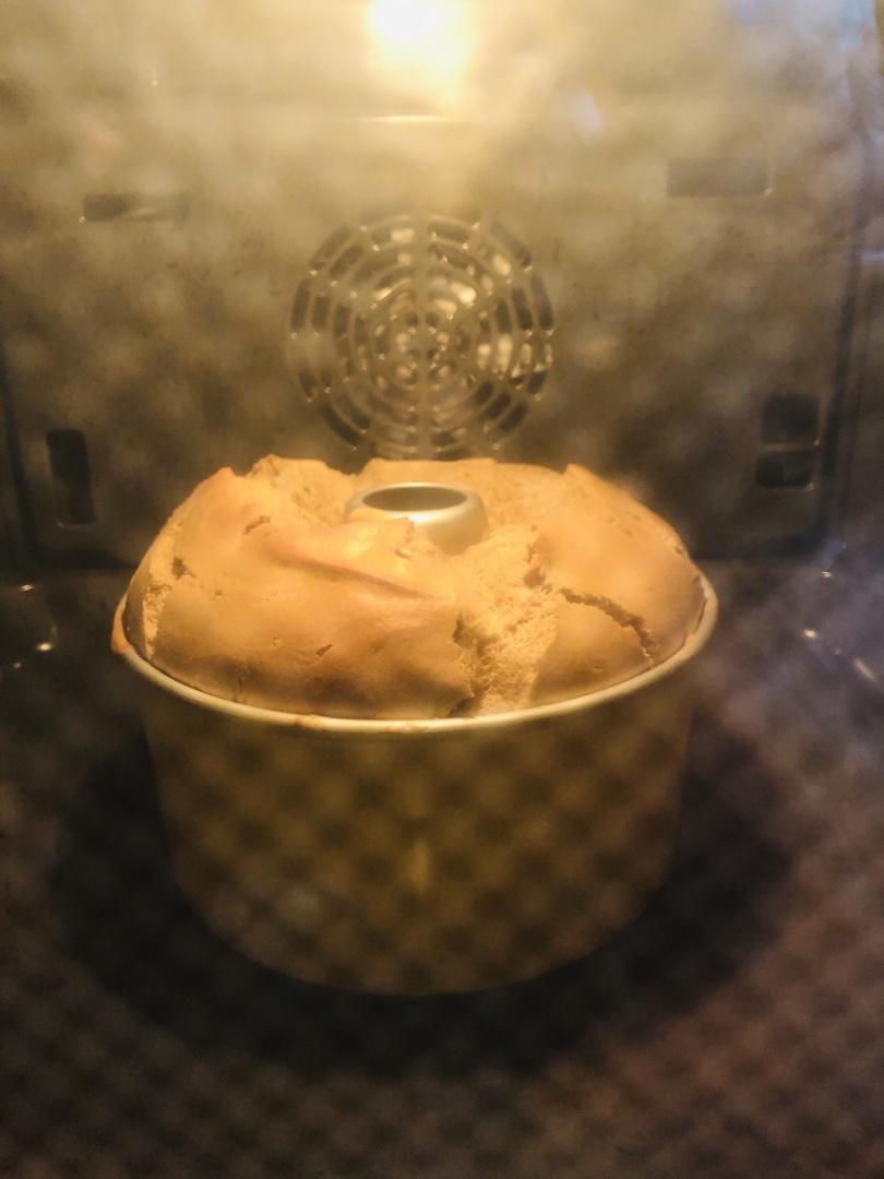 口味升级版～咖啡百利甜戚风（17cm或18cm中空模）