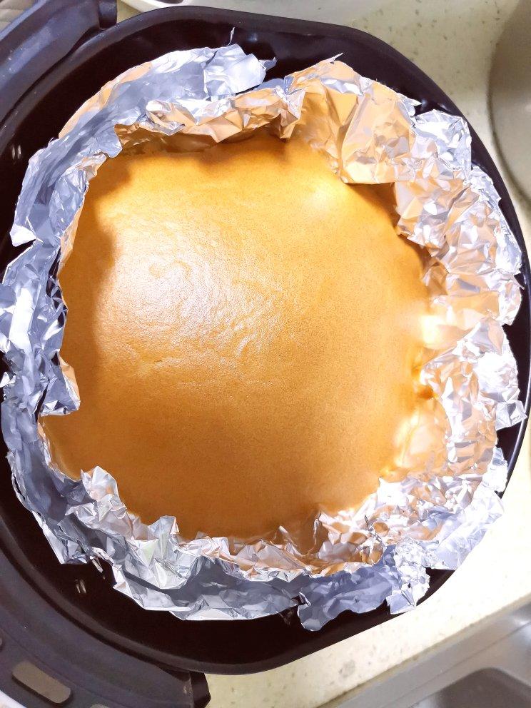 空气炸锅蛋糕 戚风（6寸超详细打蛋/脱模步骤）