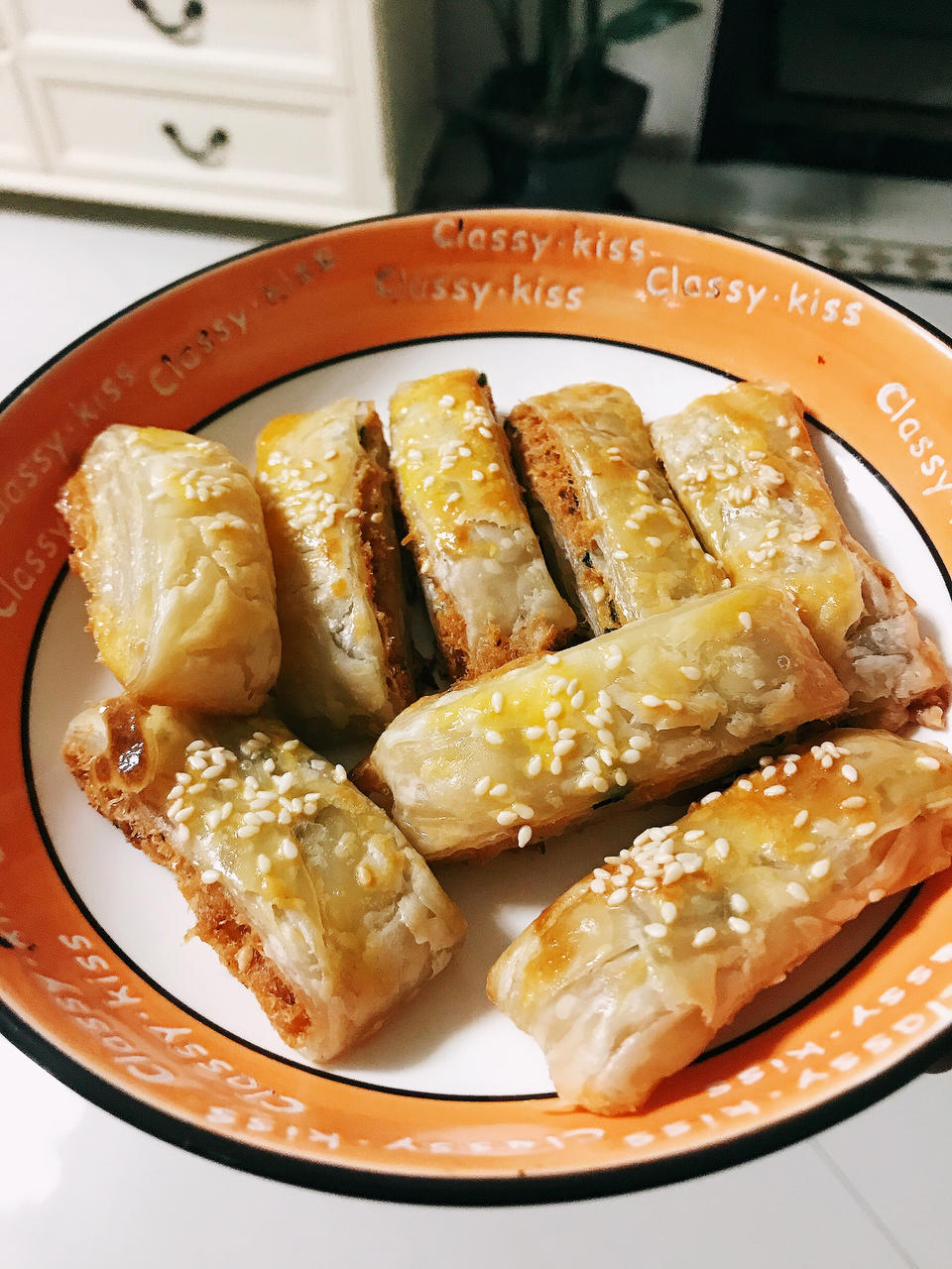 手抓饼新吃法㊙️咸蛋黄肉松千层酥