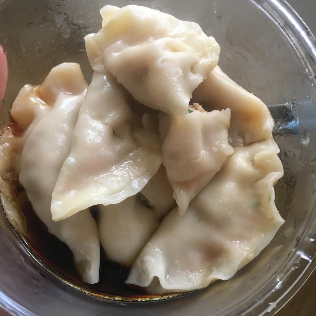 芹菜胡萝卜猪肉水饺