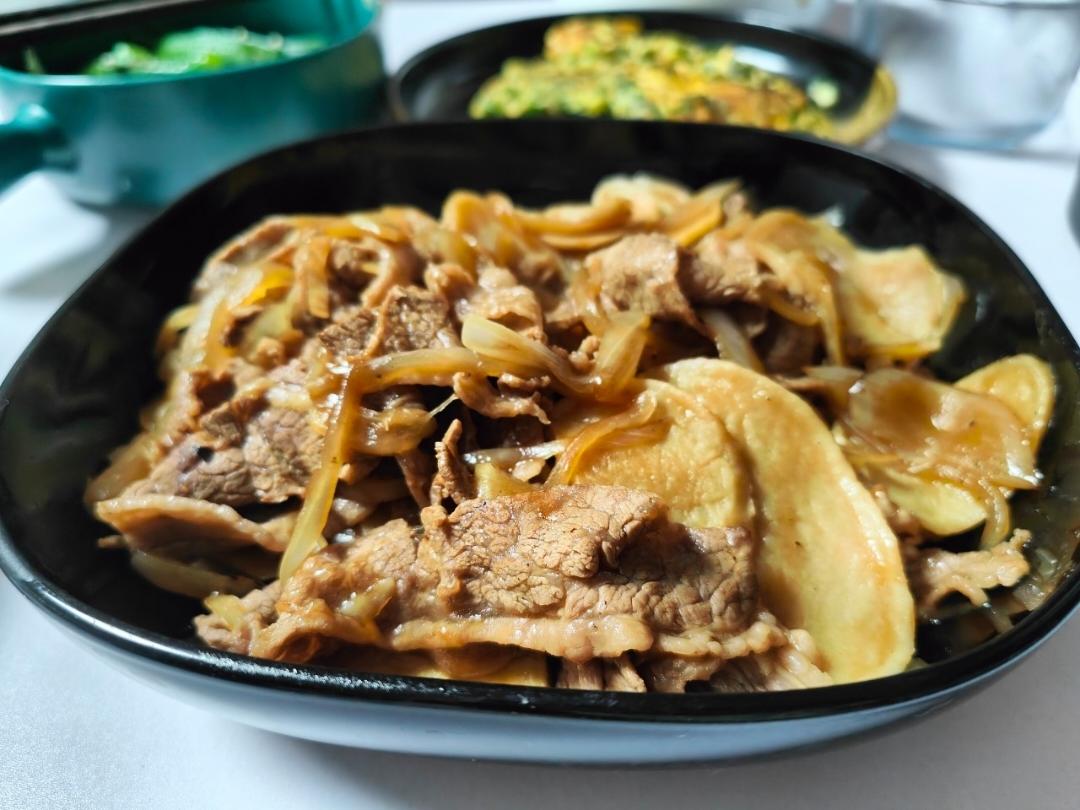好吃到舔碗底的土豆肥牛拌饭
