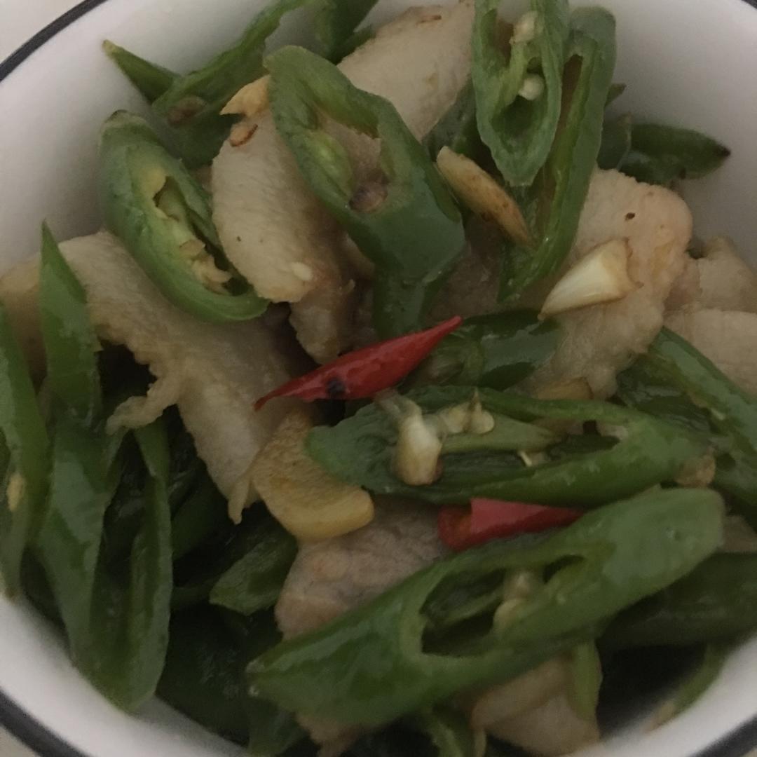 辣椒炒五花肉