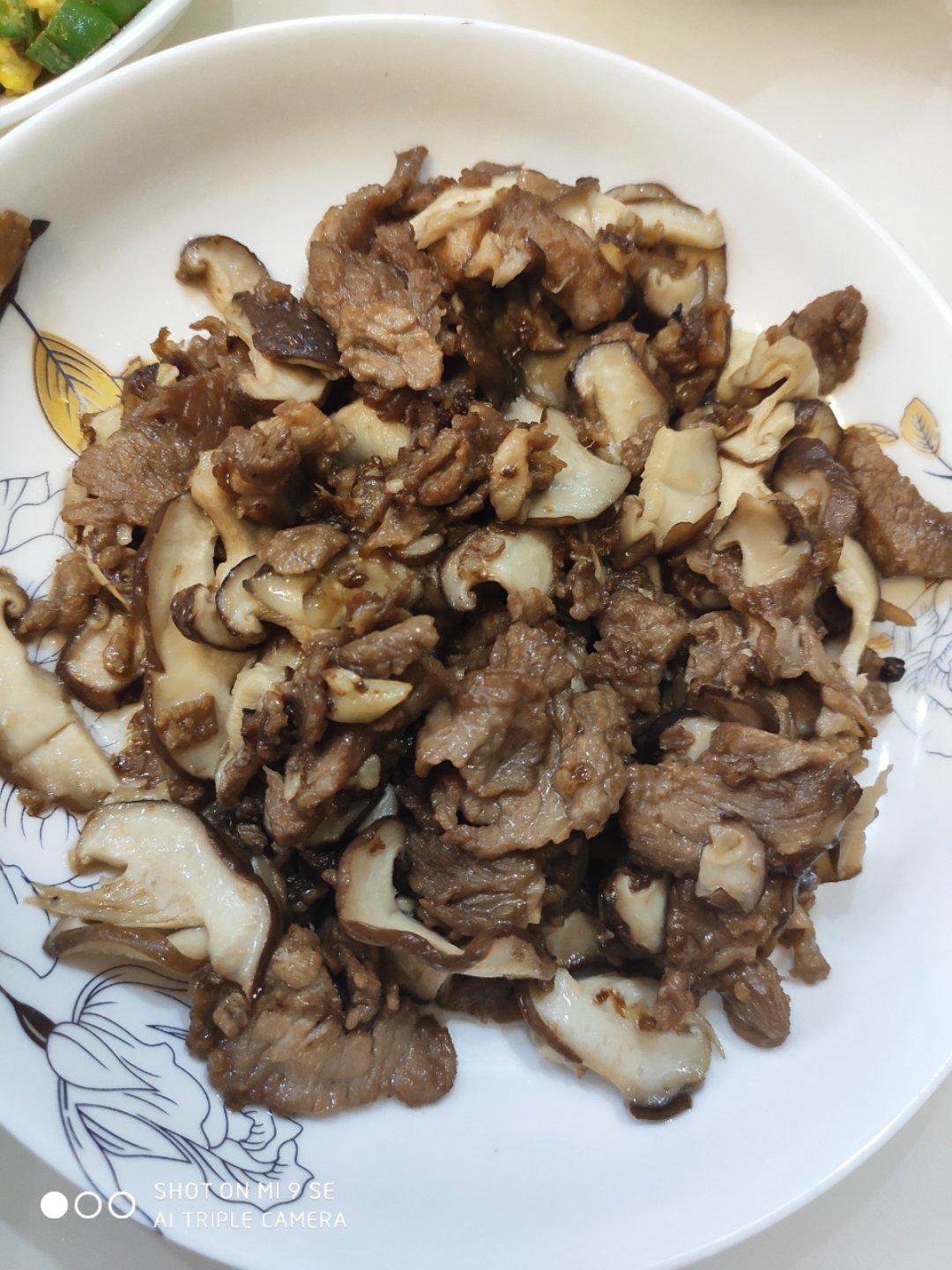 香菇炒肉